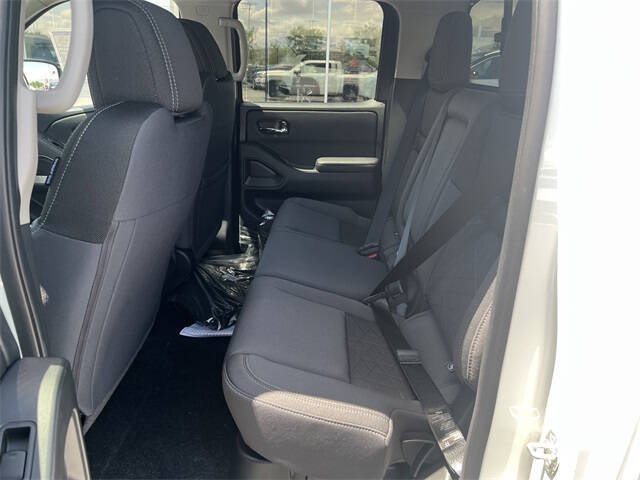 2025 Nissan Frontier SV