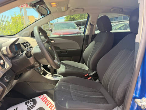 2016 Chevrolet Sonic LT Auto