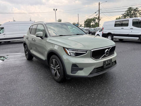 2023 Volvo XC40 B5 Core