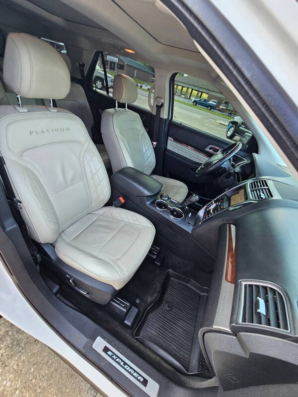 2016 Ford Explorer Platinum