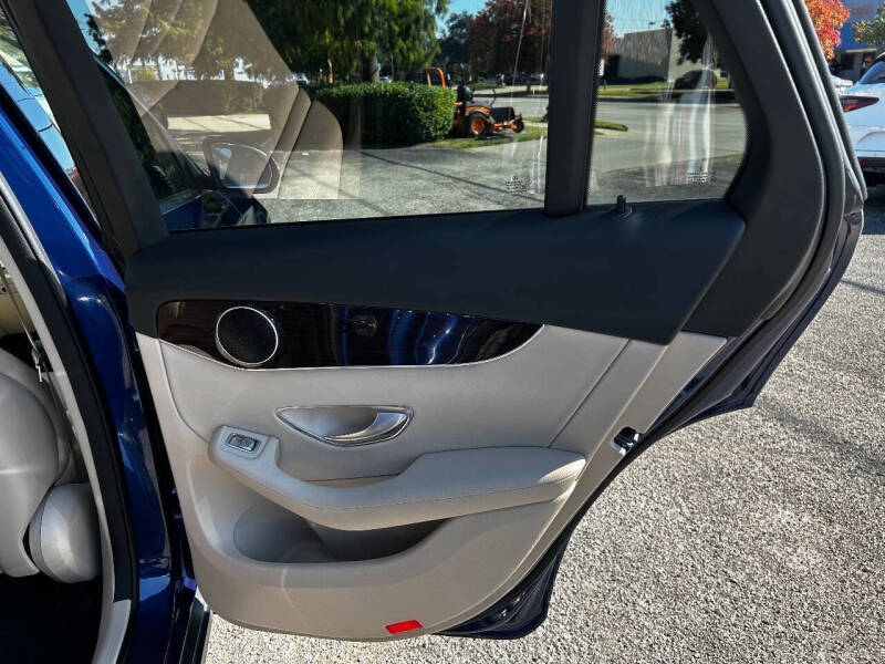 2018 Mercedes-Benz GLC GLC 300