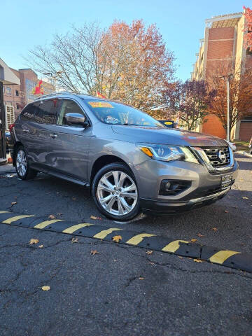 2018 Nissan Pathfinder Platinum