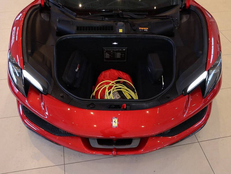 2024 Ferrari 296 GTS