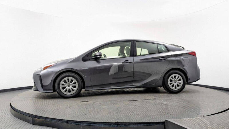 2022 Toyota Prius LE