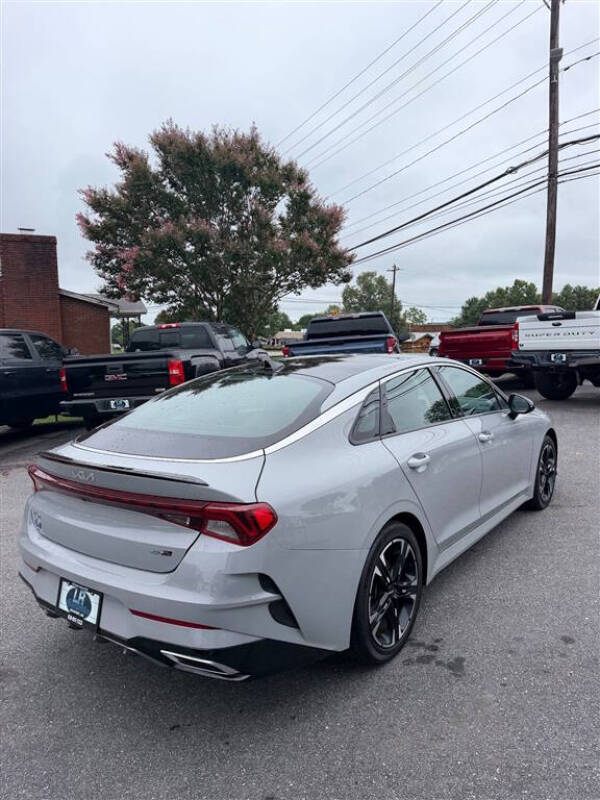 2022 Kia K5