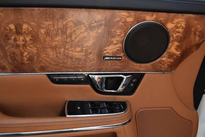 2014 Jaguar XJ