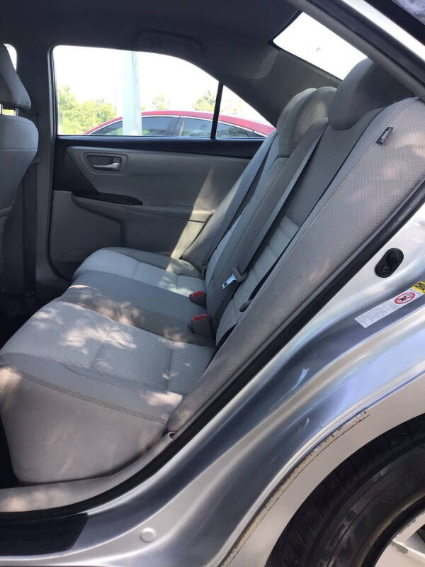 2017 Toyota Camry LE