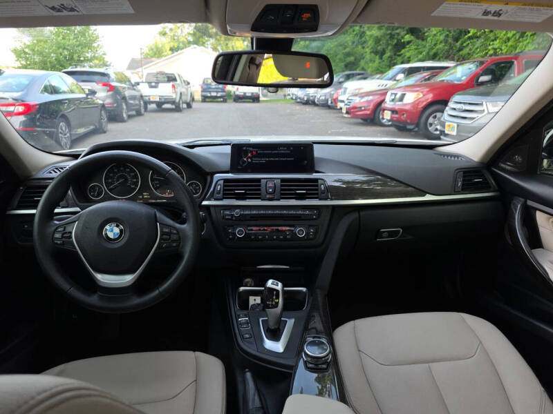 2015 BMW 3 Series 328i