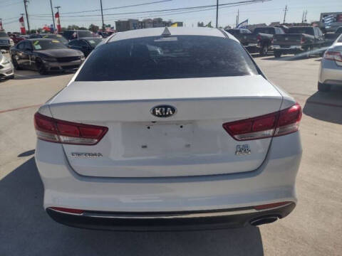 2017 Kia Optima LX