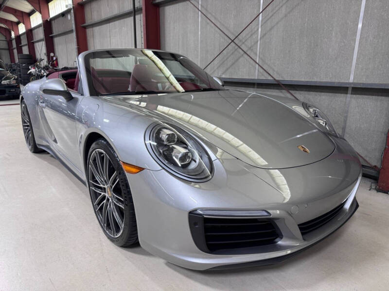2018 Porsche 911 Carrera 4