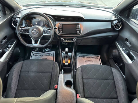 2020 Nissan Kicks SV