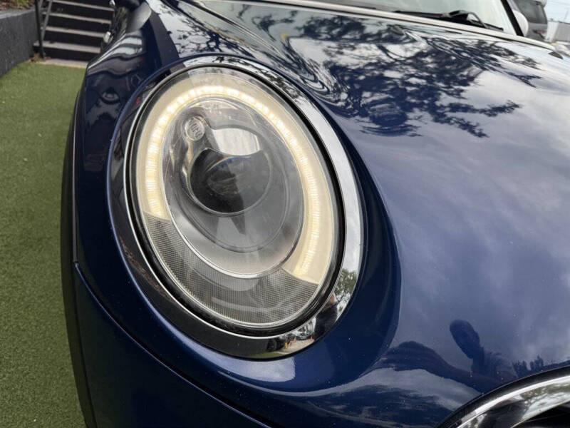 2016 MINI Hardtop 4 Door Cooper