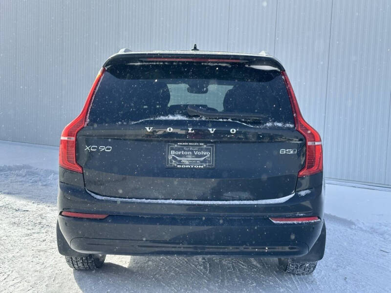 2023 Volvo XC90 B5 Core