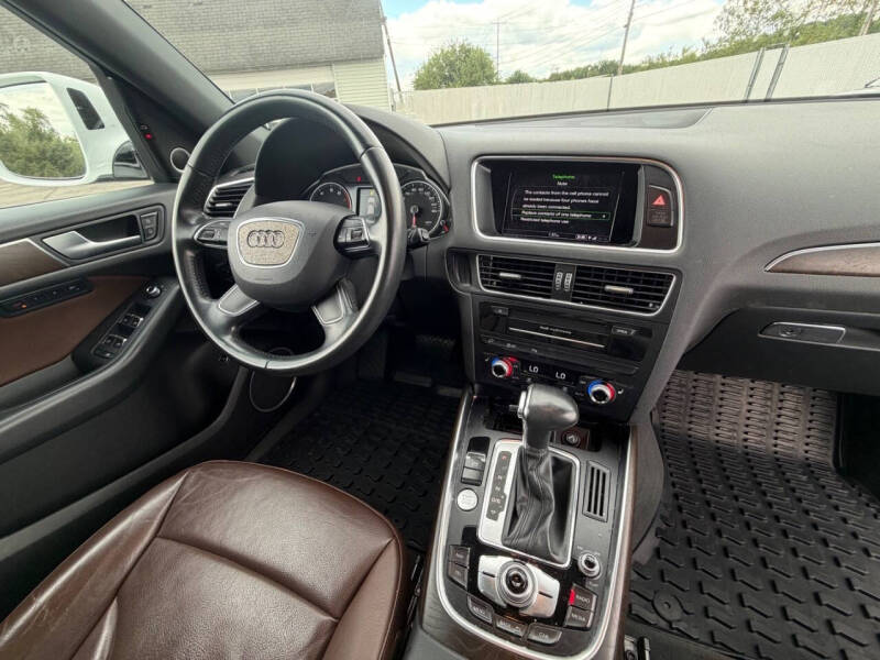 2017 Audi Q5 2.0T quattro Premium Plus
