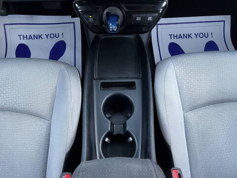 2022 Toyota Prius LE