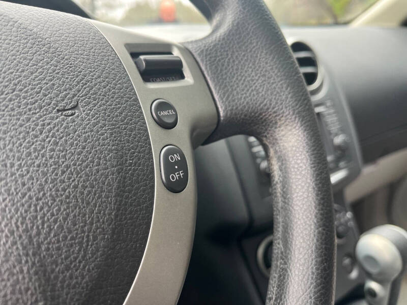 2012 Nissan Rogue SV