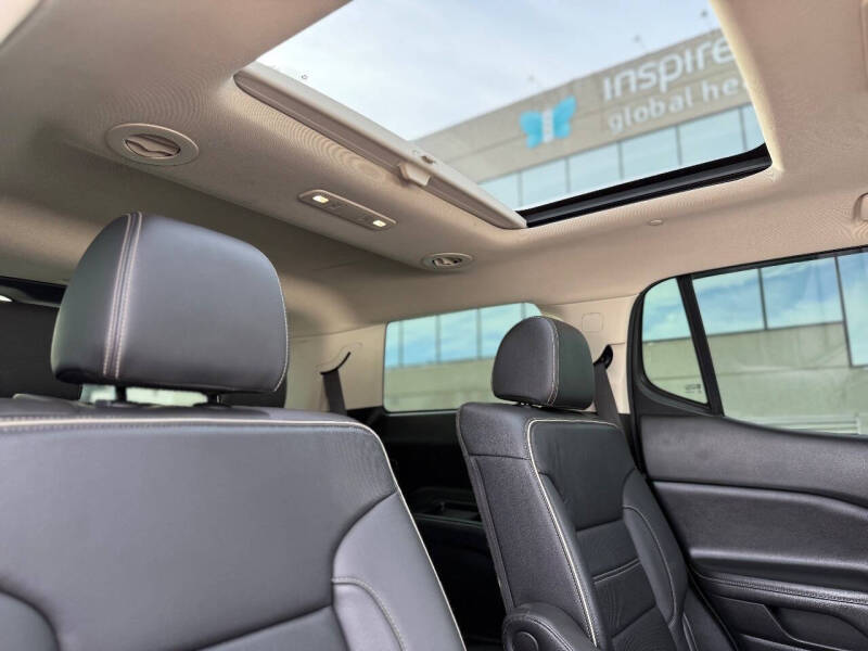 2020 GMC Acadia Denali