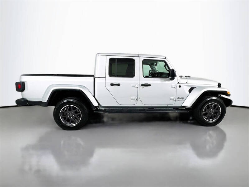 2023 Jeep Gladiator Overland