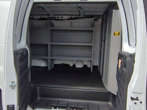 2025 Chevrolet Express 2500