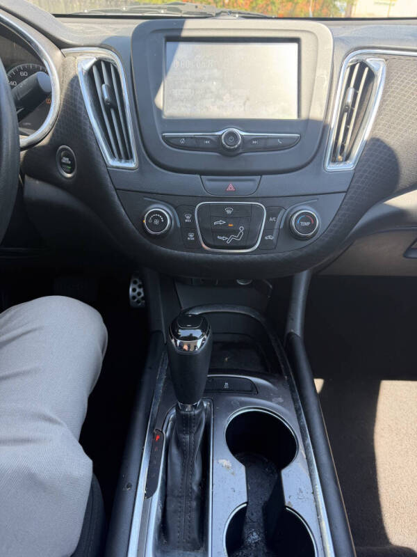 2017 Chevrolet Malibu LT