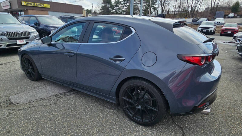 2022 Mazda Mazda3 Hatchback Carbon Edition