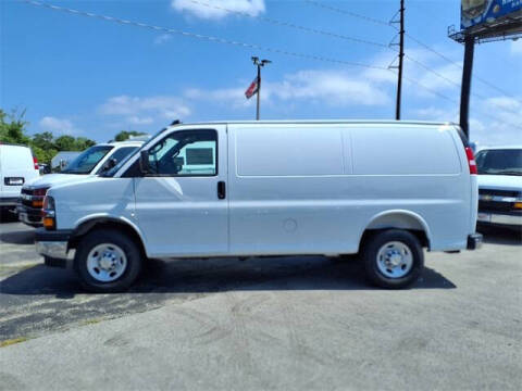 2025 Chevrolet Express 3500