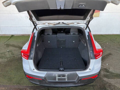 2022 Volvo XC40 Recharge Twin Plus