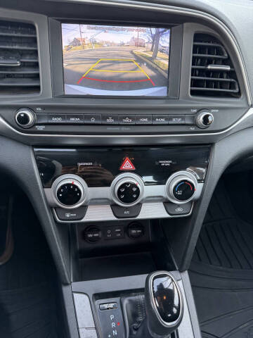 2019 Hyundai Elantra SEL