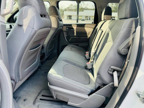 2017 Chevrolet Traverse LS