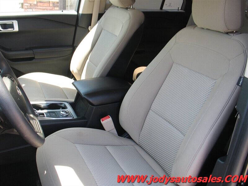 2020 Ford Explorer