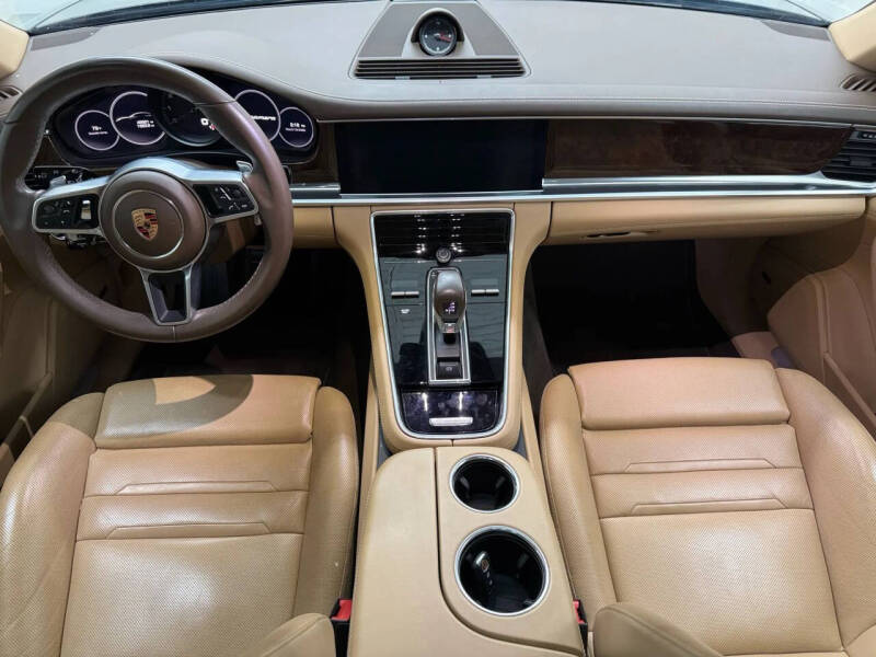 2020 Porsche Panamera