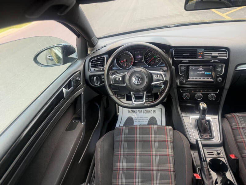 2015 Volkswagen Golf GTI S
