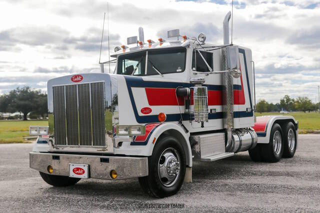 1985 Peterbilt 359