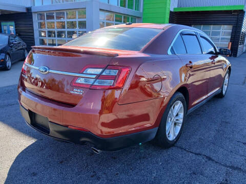 2014 Ford Taurus SEL