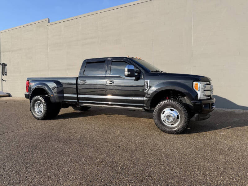 2017 Ford F-350 Super Duty Platinum