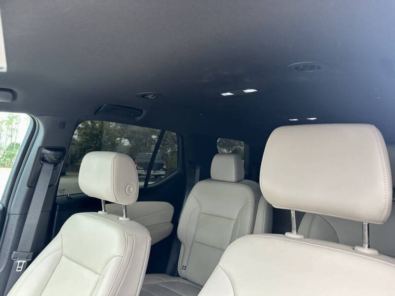 2022 Chevrolet Traverse LT Leather