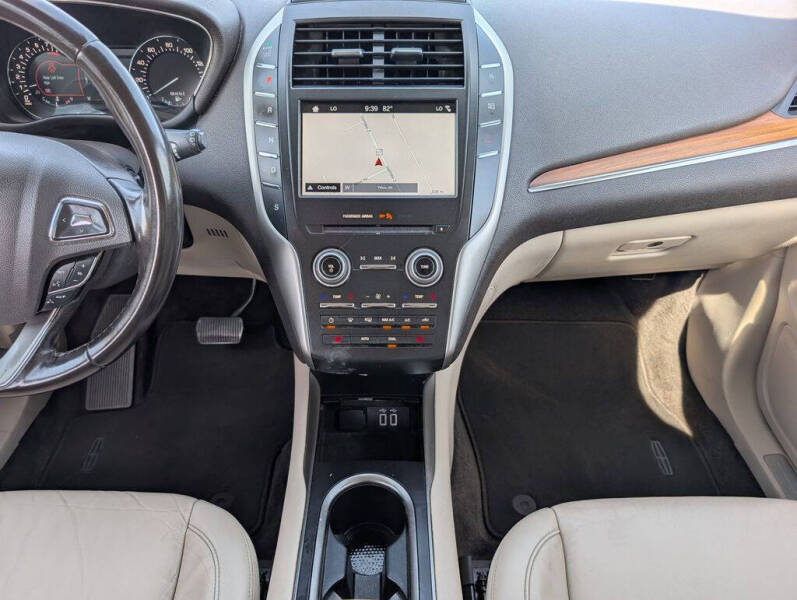 2017 Lincoln MKC Select