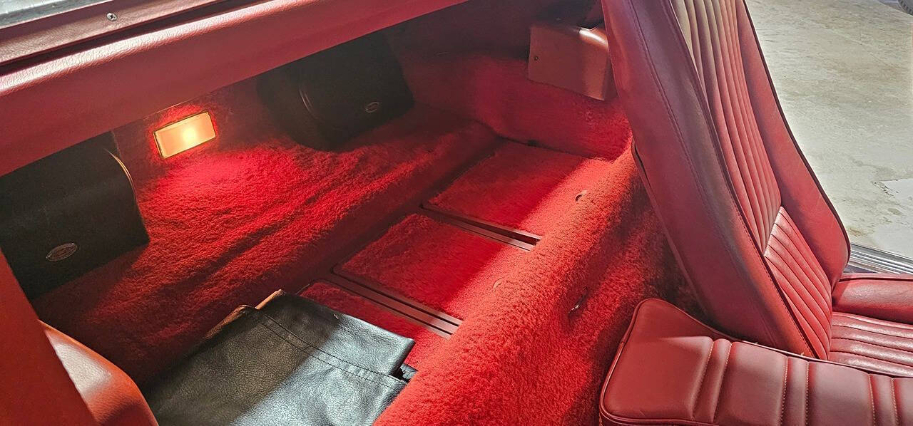 1976 Chevrolet Corvette Stingray 64