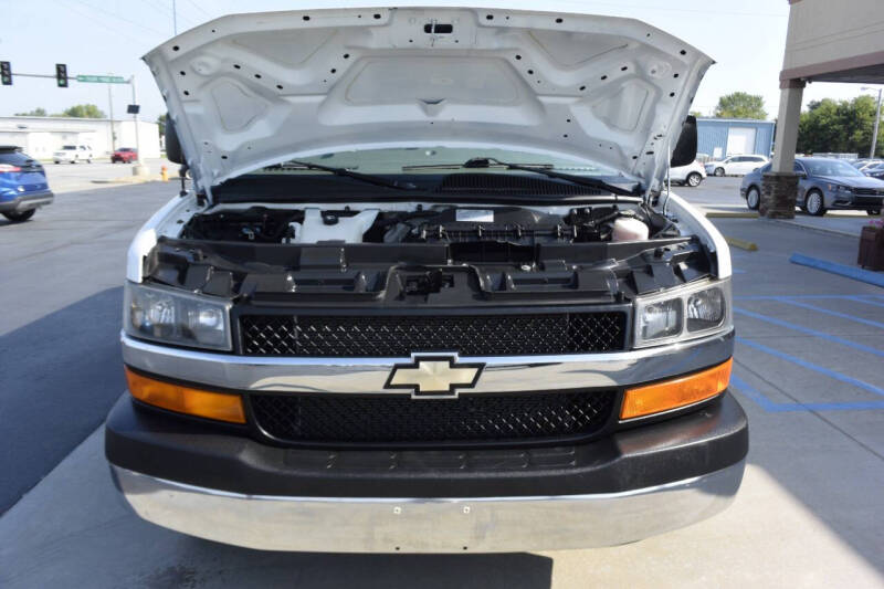 2022 Chevrolet Express 2500