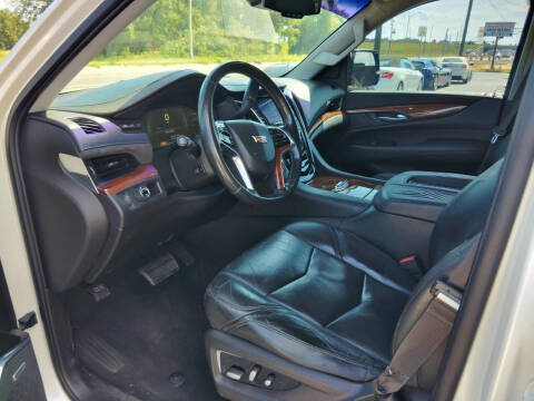 2015 Cadillac Escalade Luxury