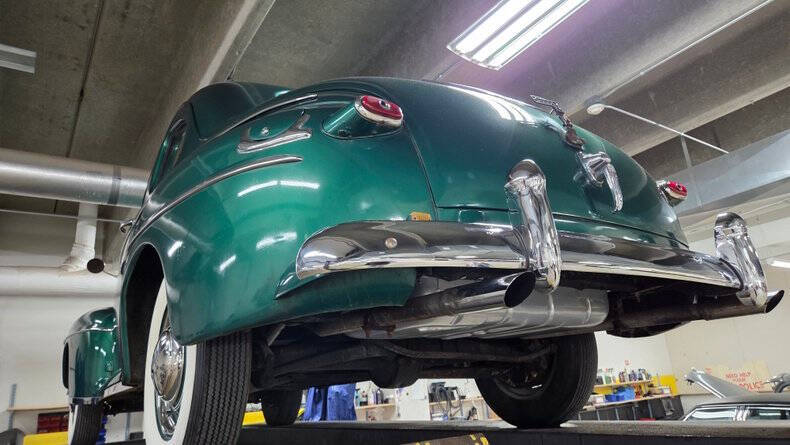1948 Ford Super Deluxe