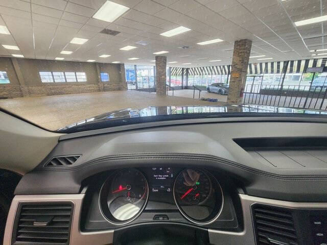 2019 Volkswagen Atlas V6 SE R-Line