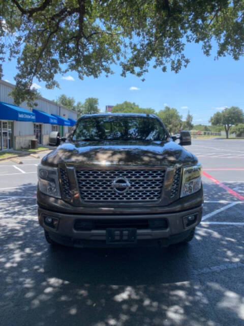 2017 Nissan Titan XD SL