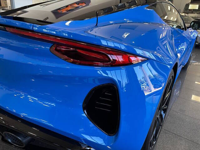 2025 Lotus Emira 4