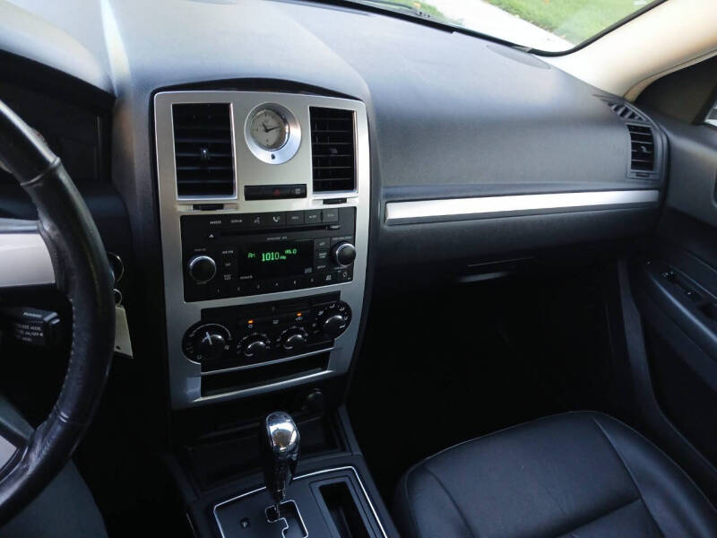 2009 Chrysler 300 Touring