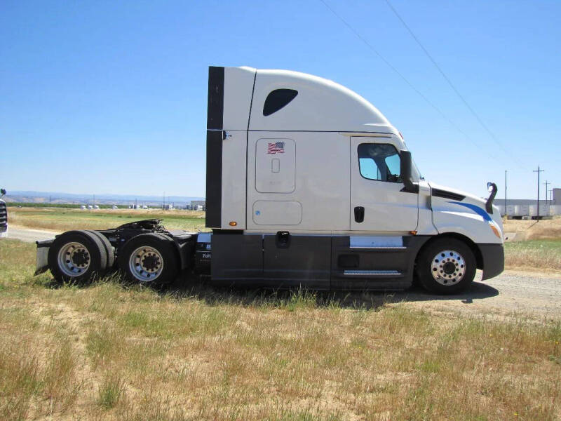 2021 Freightliner Cascadia