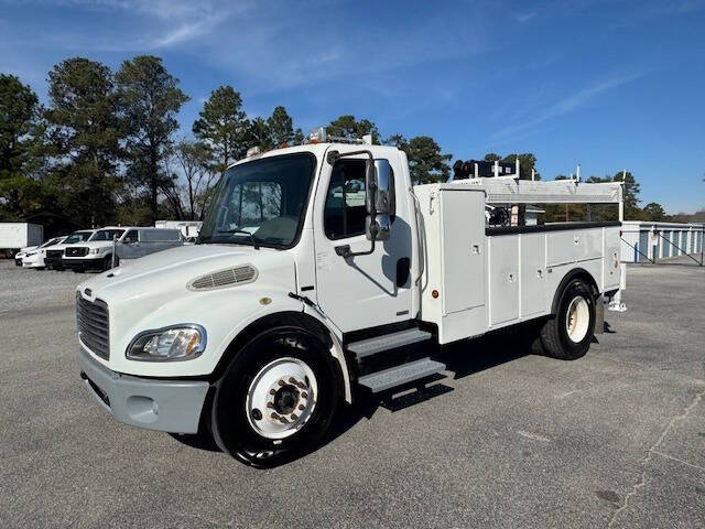 2007 Freightliner M2 106