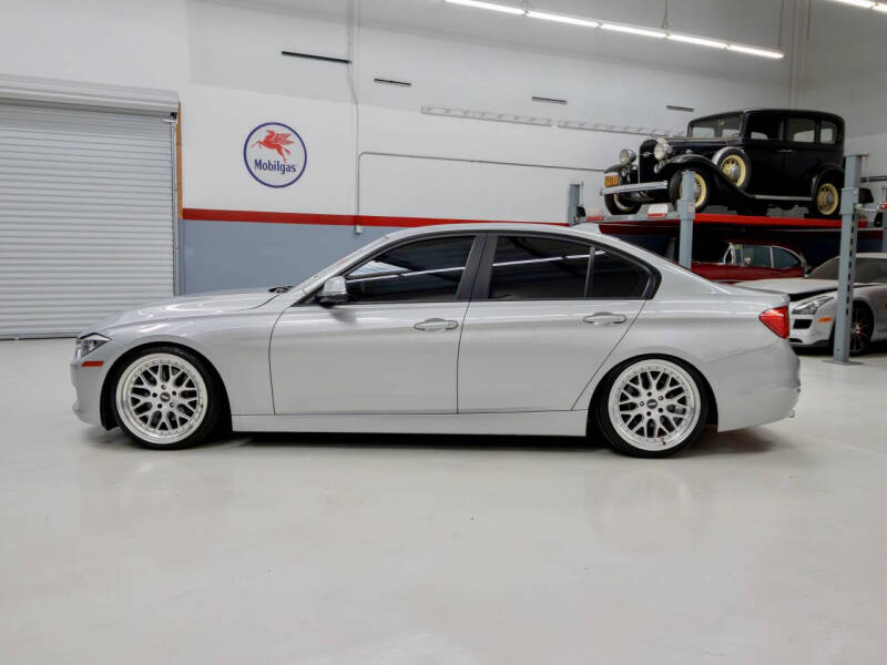 2012 BMW 3 Series 328i