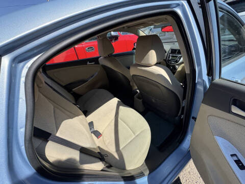 2013 Hyundai Accent GLS