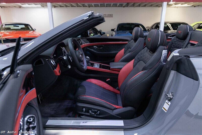 2023 Bentley Continental 32
